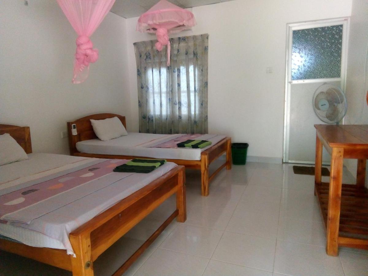 Hotel Sea Shadow Trincomalee Extérieur photo
